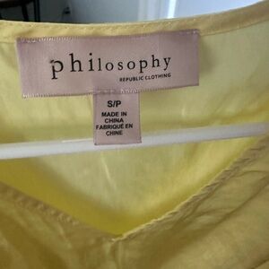 Philosophy yellow silk top cute for fall